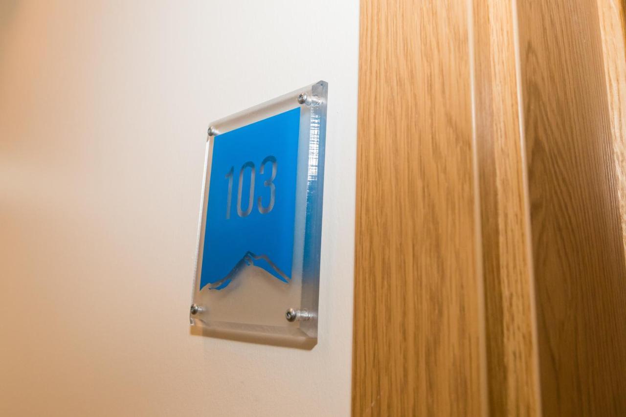 Hrimland Apartments アークレイリ エクステリア 写真